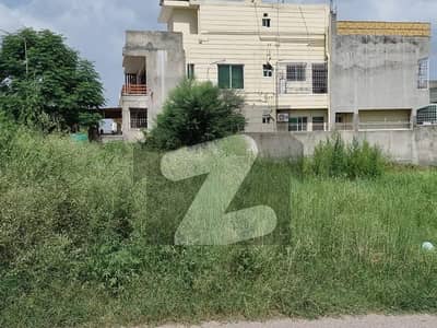 ایف ۔ 7 مرکز ایف ۔ 7,اسلام آباد میں 1 کنال عمارت 58.5 ارب میں برائے فروخت۔