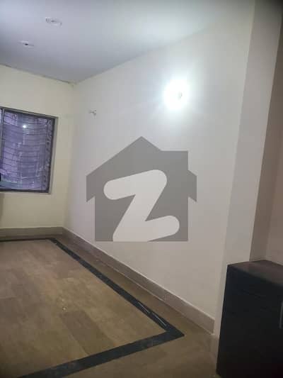 Vip Beautiful 6 Marla Independent Portion Is Available For Rent In Sabzazar P Block Lahore