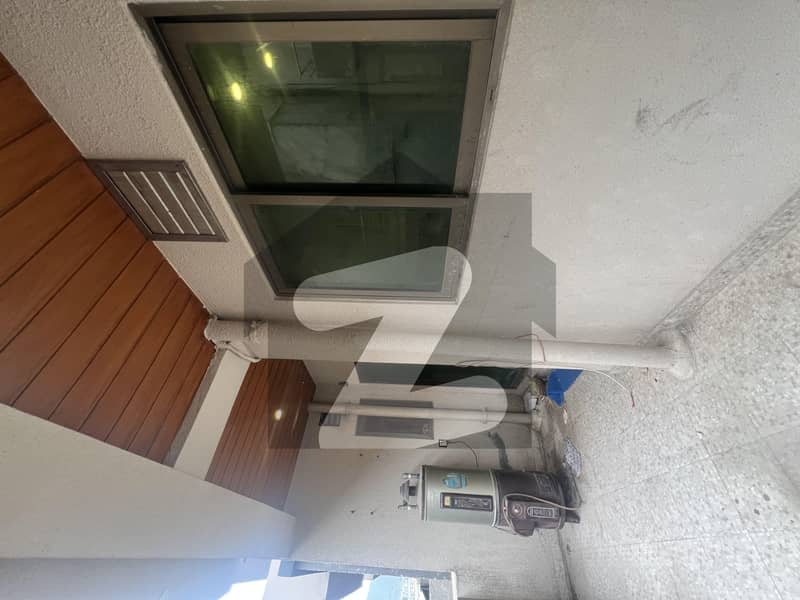 3-Bed DD For Rent In Apollo Tower 3-Bed DD For Rent In Apollo Tower