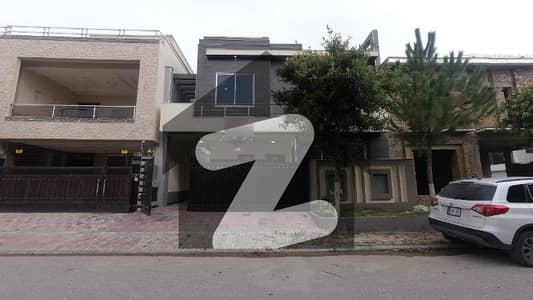 Urgent Sale Prime Location 10 Marla House For Sale In Top City 1 - Block D