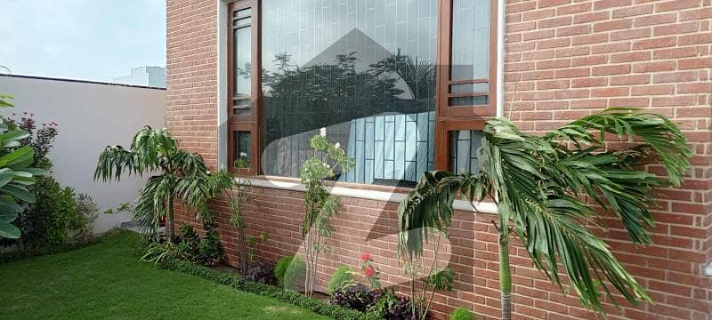 500Y BUNGLOW FOR SALE WITH BASEMENT 500Y BUNGLOW FOR SALE WITH BASEMENT