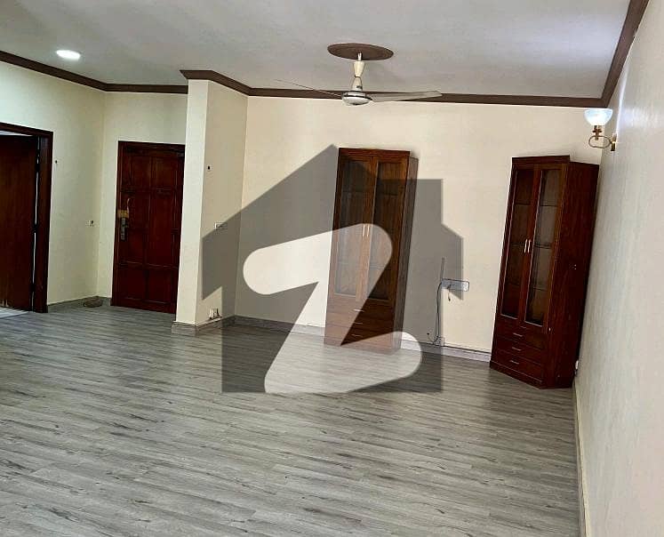 F-10  Park Tower  3 Bed Room Flat For Rent