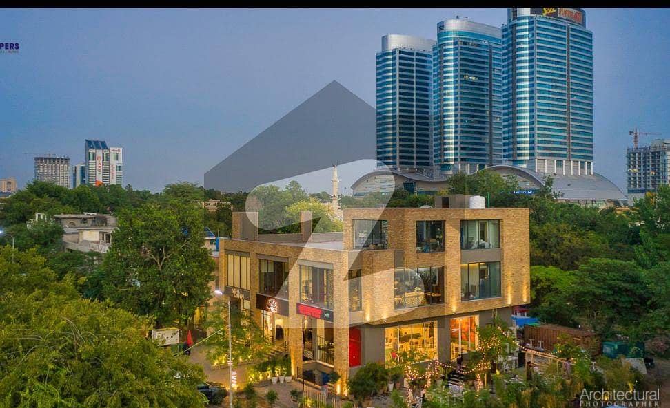 F-8 400 Sqrd New Plaza Available For Urgent Sale F-8 400 Sqrd New Plaza Available For Urgent Sale