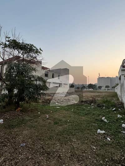 Main Expressway & Prime B Block 8 Marla Broadway Commercial Plots for Sale in DHA Phase 8