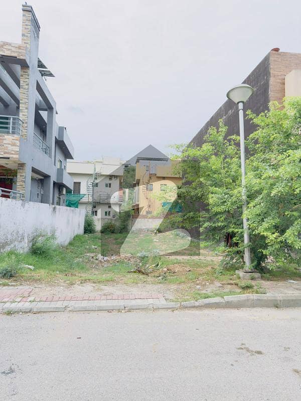 Residential Plot Of 10 Marla Available In Bahria Town Phase 3
