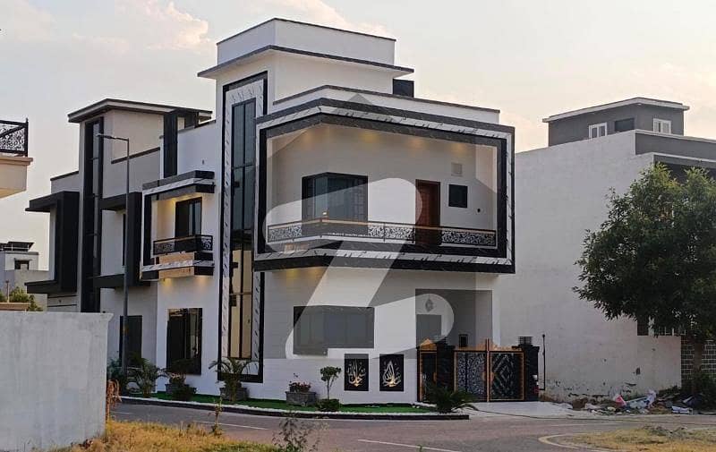 3.5 Marla Corner Guest House for Sale | New Metro City. 3.5 Marla Corner Guest House for Sale | New Metro City.
