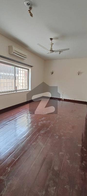 ایف ۔ 8 اسلام آباد میں 5 کمروں کا 1 کنال مکان 9.5 لاکھ میں کرایہ پر دستیاب ہے۔ ایف ۔ 8 اسلام آباد میں 5 کمروں کا 1 کنال مکان 9.5 لاکھ میں کرایہ پر دستیاب ہے۔