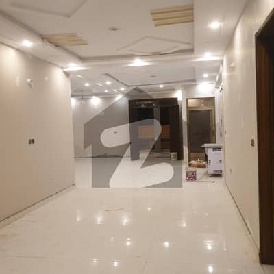 400 Sq. Yards 4 Bed DD 1st Floor Portion With Roof And Parking Brand New Ultra Luxury Modern In VIP Block 3-A Johar