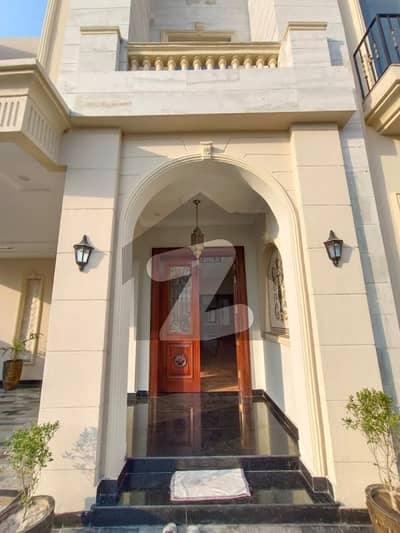 Brand New Modern, Specious House Available for Rent