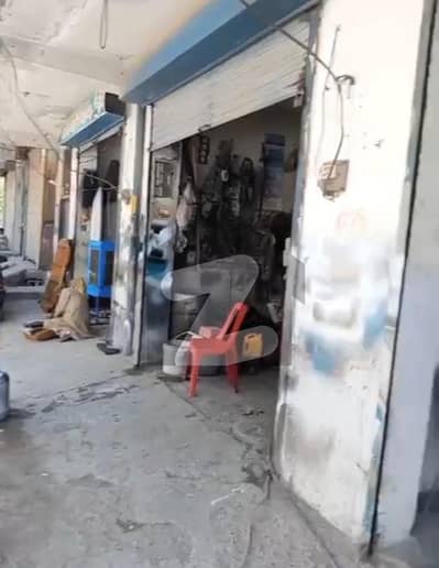 قراقرم ہائی وے ہری پور میں 3 مرلہ دکان 1.6 کروڑ میں برائے فروخت۔