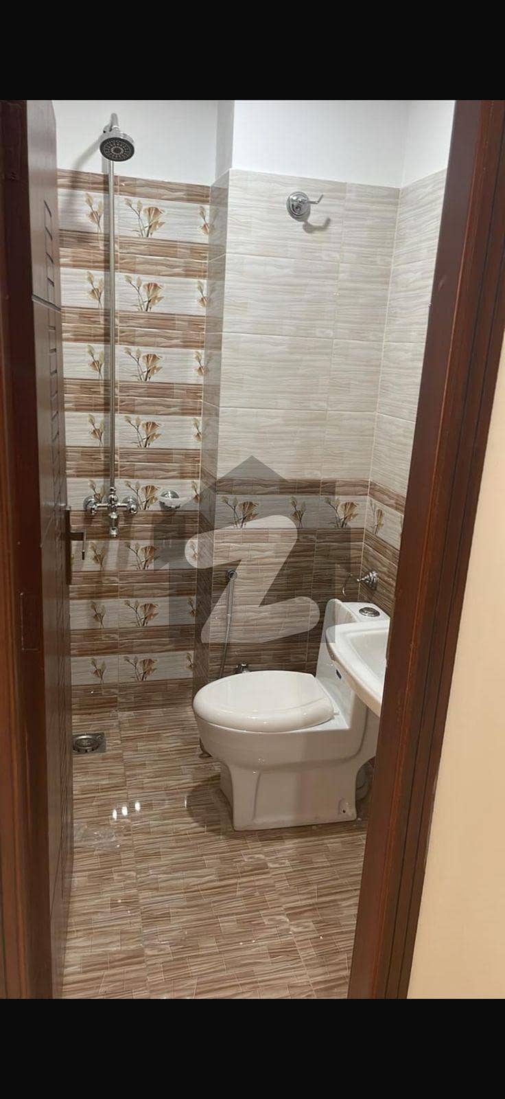 Palza For Sale with Good Incoming Rent E-11 Palza For Sale with Good Incoming Rent E-11