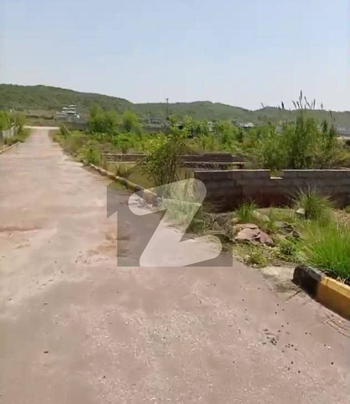 Plot For Sale in Bani Gala Yar Muhammad Society