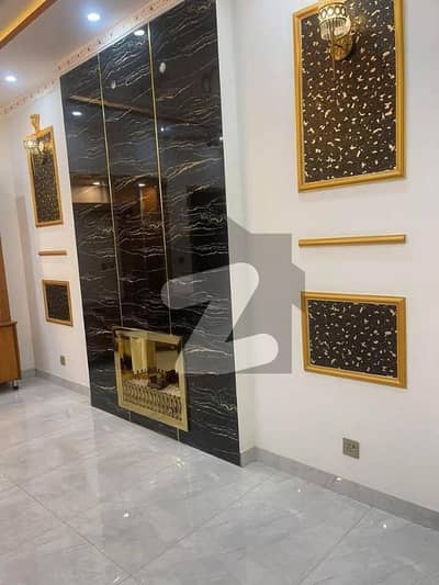 سبزہ زار سکیم ۔ بلاک بی سبزہ زار سکیم,لاہور میں 4 کمروں کا 3 مرلہ مکان 1.25 کروڑ میں برائے فروخت۔