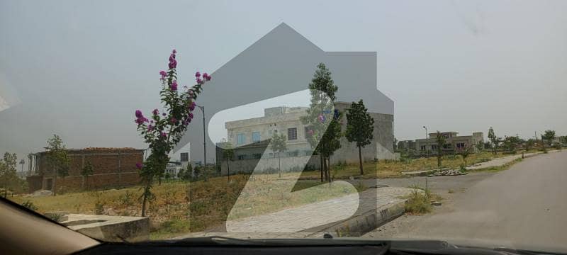 Near Park Ideal Location Plot For Sale Near Park Ideal Location Plot For Sale