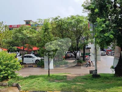 Get A 721 Square Yards Building For Sale In G-6 Markaz