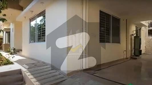 800 Square Yard Bungalow Is Available For Sell 800 Square Yard Bungalow Is Available For Sell