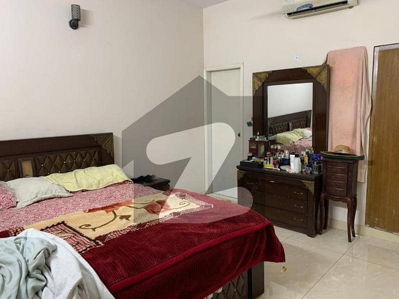 400 Yard Double Storey On 60 Feet Road In Block 6, Gulshan-E-Iqbal 400 Yard Double Storey On 60 Feet Road In Block 6, Gulshan-E-Iqbal