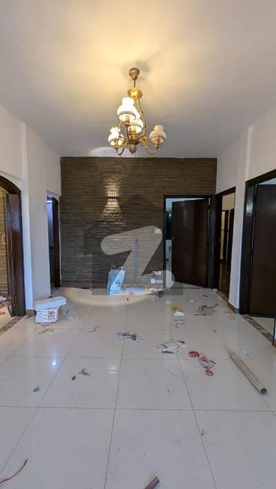 کلفٹن ۔ بلاک 3 کلفٹن,کراچی میں 3 کمروں کا 8 مرلہ فلیٹ 1.5 لاکھ میں کرایہ پر دستیاب ہے۔
