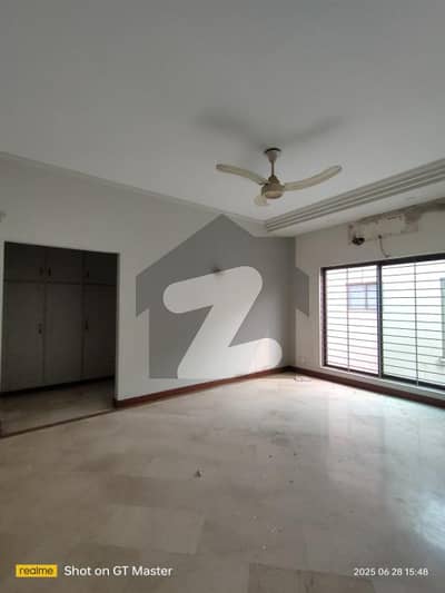 1 Kanal House For Rent In DHA Phases 5 house hot location