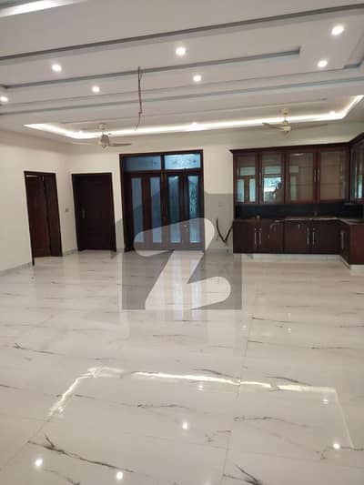 فیصل ٹاؤن ۔ بلاک اے فیصل ٹاؤن,لاہور میں 6 کمروں کا 1 کنال مکان 7.2 کروڑ میں برائے فروخت۔