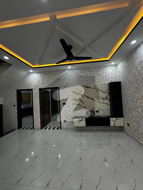 9 Marla New House For Rent 9 Marla New House For Rent