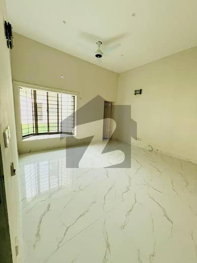 Well-Maintained Office For Rent Main Boulevard, Gulberg Lahore