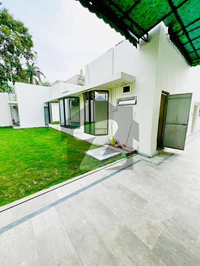 Spacious 2 Kanal House for Rent Gulberg 3, Block BI