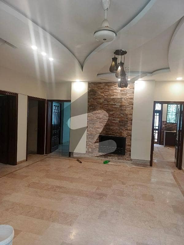Beautiful Full House for Rent in F-11 Beautiful Full House for Rent in F-11