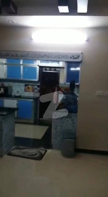 4 Bed Dd With Roof 275 Sq Yrds Paint House For Sale