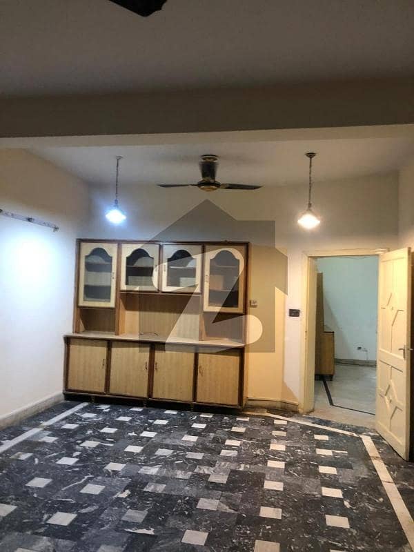 G-11-1 Upper Portion Available For Rent G-11-1 Upper Portion Available For Rent