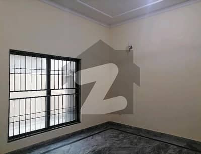 House Spread Over 10 Marla In Johar Town Available
