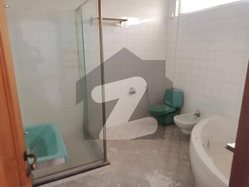 G10/2 Solid Renovated House Available For Sale G10/2 Solid Renovated House Available For Sale
