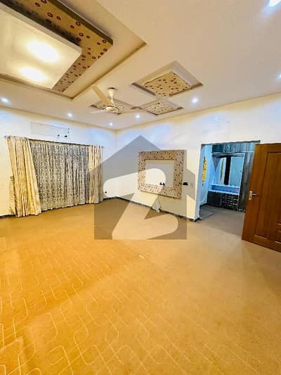 2 kanal house for rent