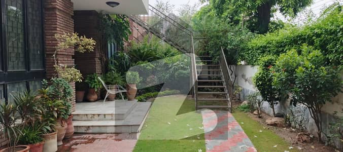 Upper Portion For rent Situated In Model Town - Block F