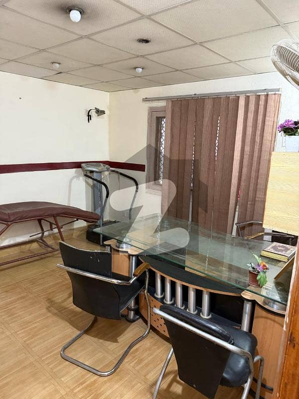 نارتھ ناظم آباد کراچی میں 4 کمروں کا 8 مرلہ فلیٹ 3.2 کروڑ میں برائے فروخت۔ نارتھ ناظم آباد کراچی میں 4 کمروں کا 8 مرلہ فلیٹ 3.2 کروڑ میں برائے فروخت۔