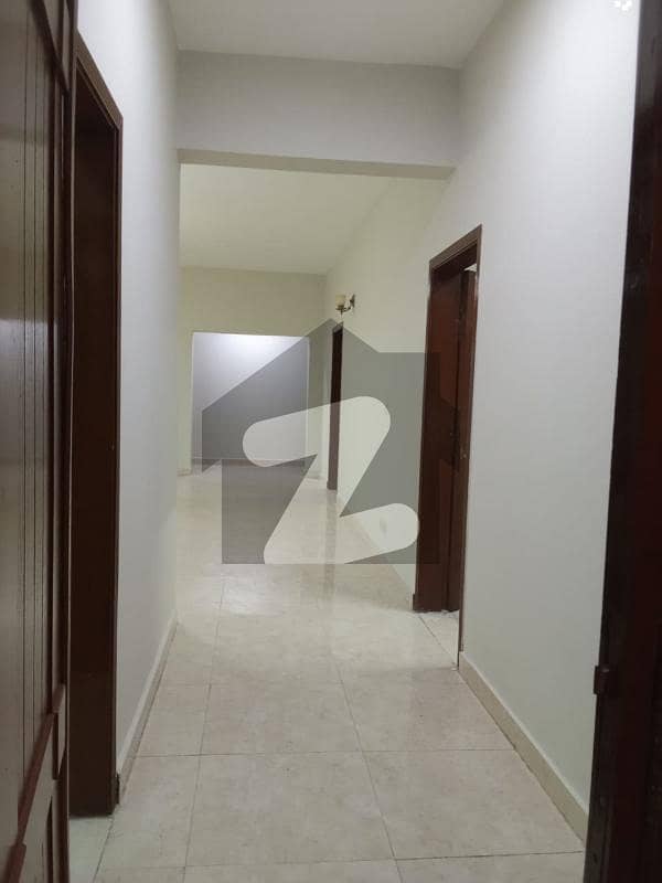 10 MARLA 3 BEDROOM APARTMENT AVAILABLE FOR SALE