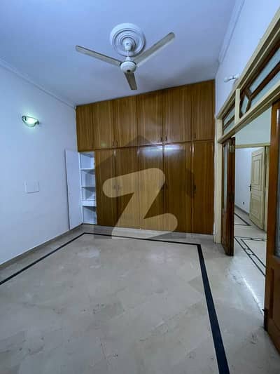10 Marla Marble Floor Lower Portion is For rent in wapda town Block D3.