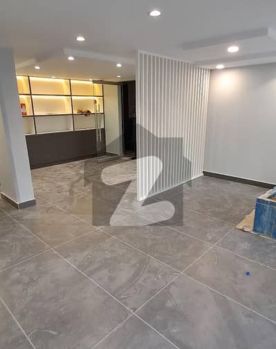 700sqft