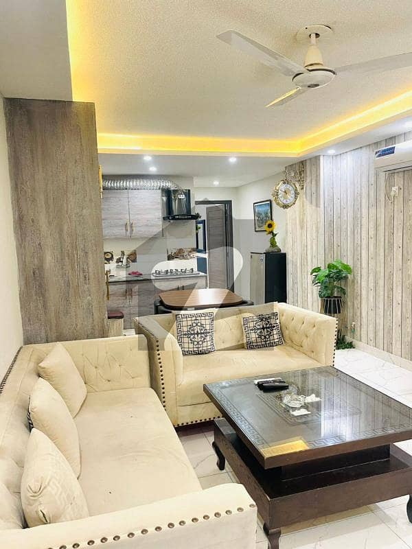 1 BED LUXURY FURNISHED FOR RANT IN GULBERG GREEN 1 BED LUXURY FURNISHED FOR RANT IN GULBERG GREEN