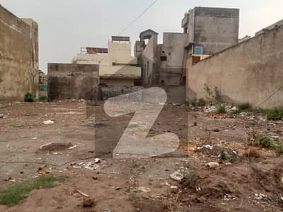 سبزہ زار سکیم ۔ بلاک ایف سبزہ زار سکیم,لاہور میں 10 مرلہ رہائشی پلاٹ 2.25 کروڑ میں برائے فروخت۔
