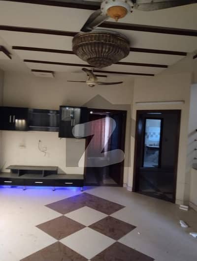 1 Kanal Upper Portion For Rent Back Side of Farooq Hospital Canal Road