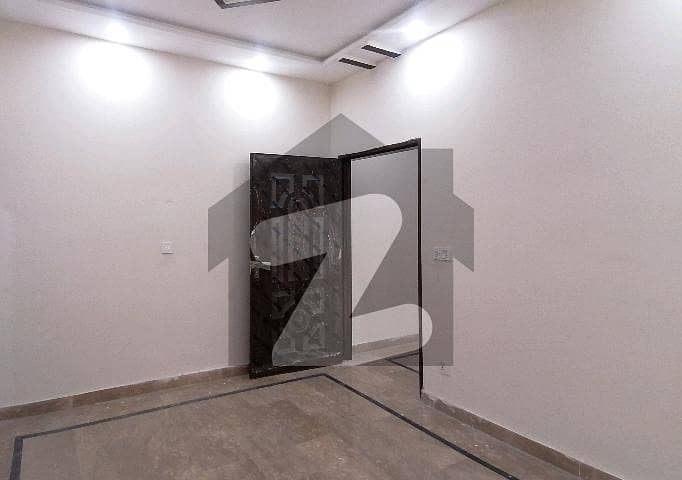 Affordable Flat Available For sale In Allama Iqbal Town - Karim Block
