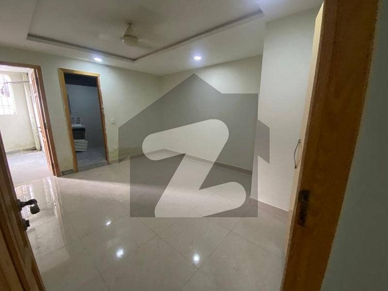Upper Portion For Grabs In 1 Kanal D-12 Upper Portion For Grabs In 1 Kanal D-12