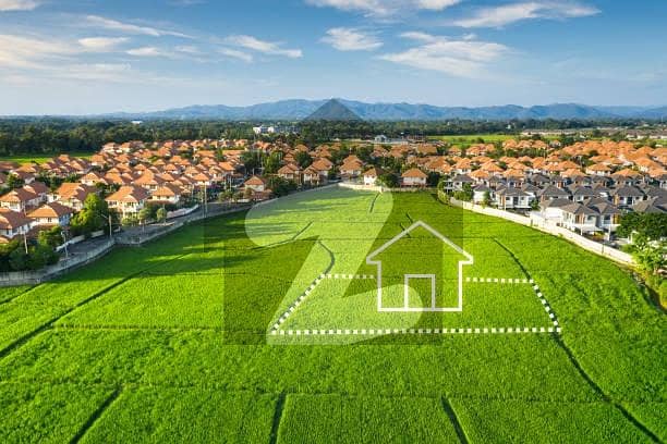 E BLOCK 2 KANAL DP & POOL CLER PLOT FOR SALE