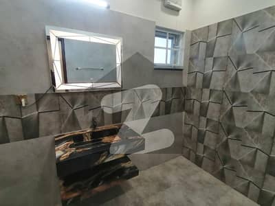 Centrally Located Prime Location Lower Portion In Central Park Housing Scheme Is Available For rent