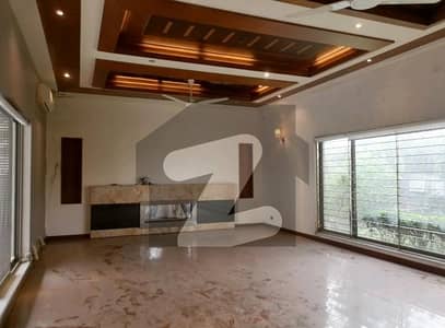 Stunning 2 Kanal House In DHA Phase 5 - Block G Available