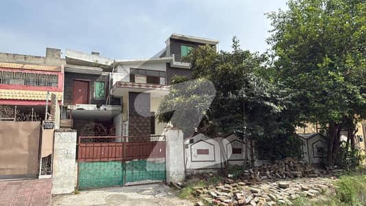 جی ۔ 9/3 جی ۔ 9,اسلام آباد میں 6 کمروں کا 12 مرلہ مکان 8.75 کروڑ میں برائے فروخت۔