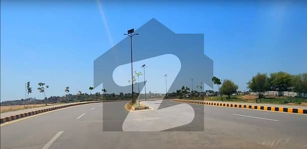 ڈی ایچ اے ڈیفینس فیز 4 ڈی ایچ اے ڈیفینس,اسلام آباد میں 4 مرلہ کمرشل پلاٹ 3.25 کروڑ میں برائے فروخت۔