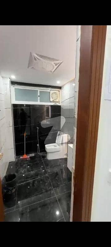 OUTCLASS FLOOR FOR SALE IN BLUEAREA OUTCLASS FLOOR FOR SALE IN BLUEAREA