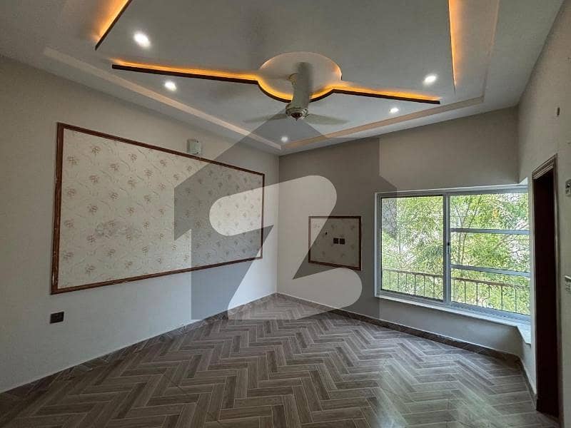 4 MARLA HOUSE AVAILABLE FOR SALE 4 MARLA HOUSE AVAILABLE FOR SALE